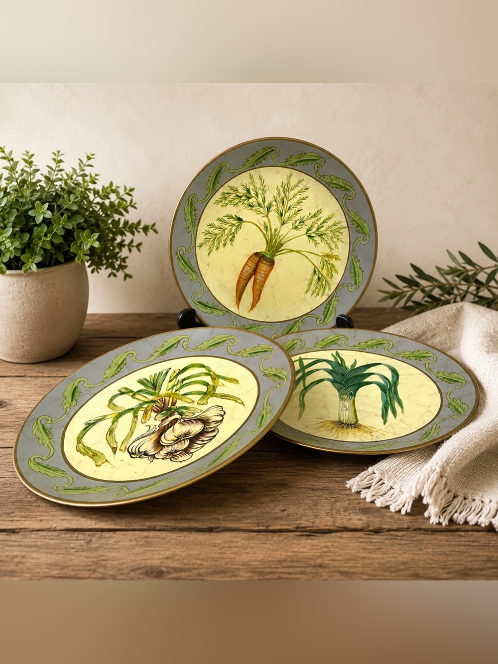 Vintage Toyo Decorative Plates Set 3 Vegetable Garlic Carrot Leek 10 1/4”